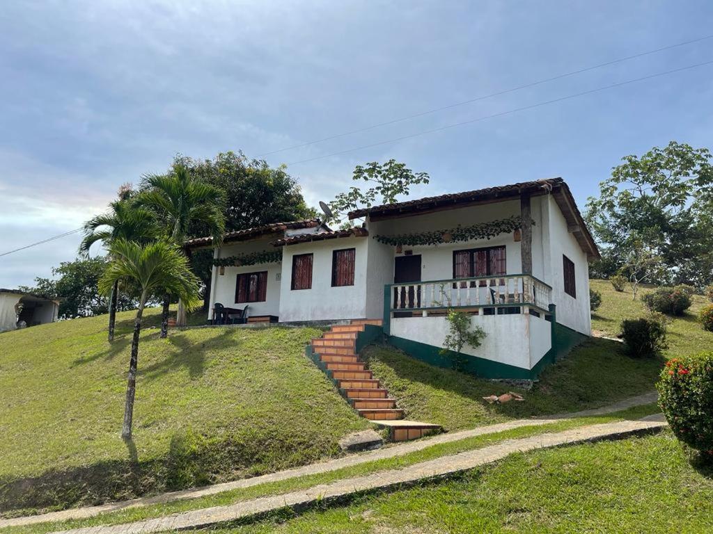 Hotel Candilejas Puerto Berrio Kültér fotó
