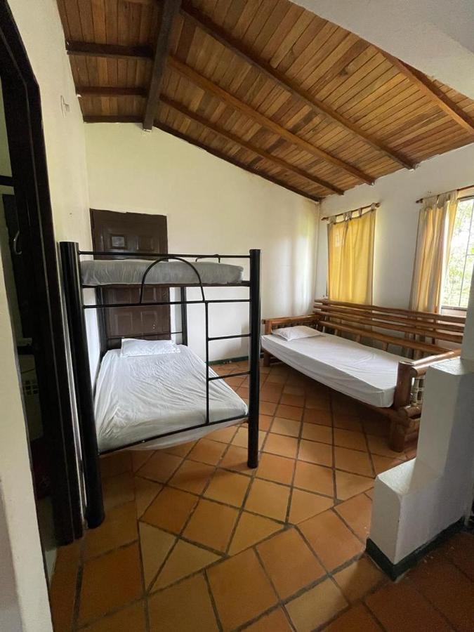 Hotel Candilejas Puerto Berrio Kültér fotó